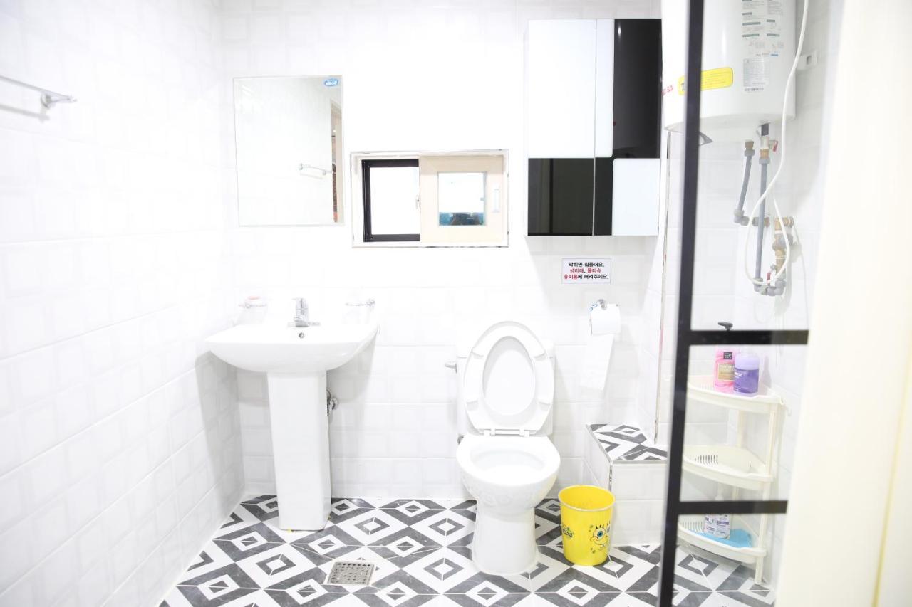 Coco Capsule Guesthouse Μπουσάν Εξωτερικό φωτογραφία