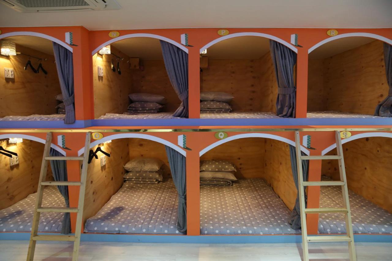 Coco Capsule Guesthouse Μπουσάν Εξωτερικό φωτογραφία